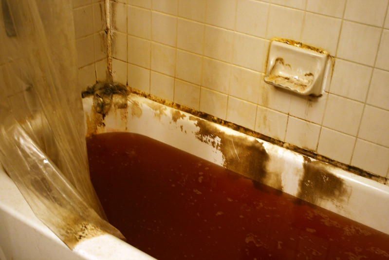 A bathtub full of blood (well, actually red hair dye). There goes the deposit!